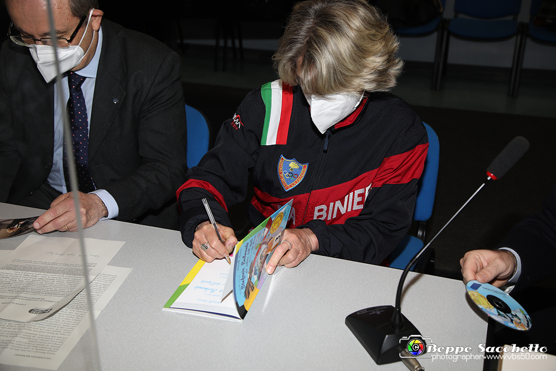 VBS_0440 - Stefania Belmondo incontra gli studenti.jpg